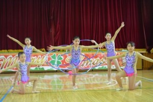 新体操 東京 幼児向けチアダンス チアリーディング クローバー体操教室 新体操 東京 幼児向けチアダンス チアリーディング クローバー体操教室